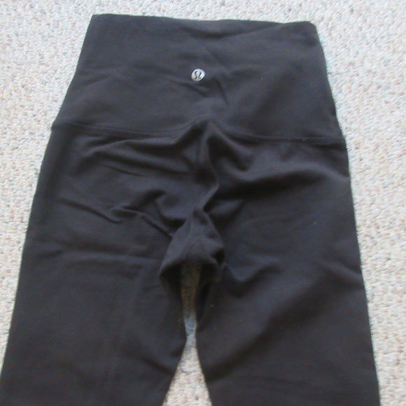 Lululemon Wunder Under Pant - Hi-Rise Black- 2 & 6 - Picture 6 of 8
